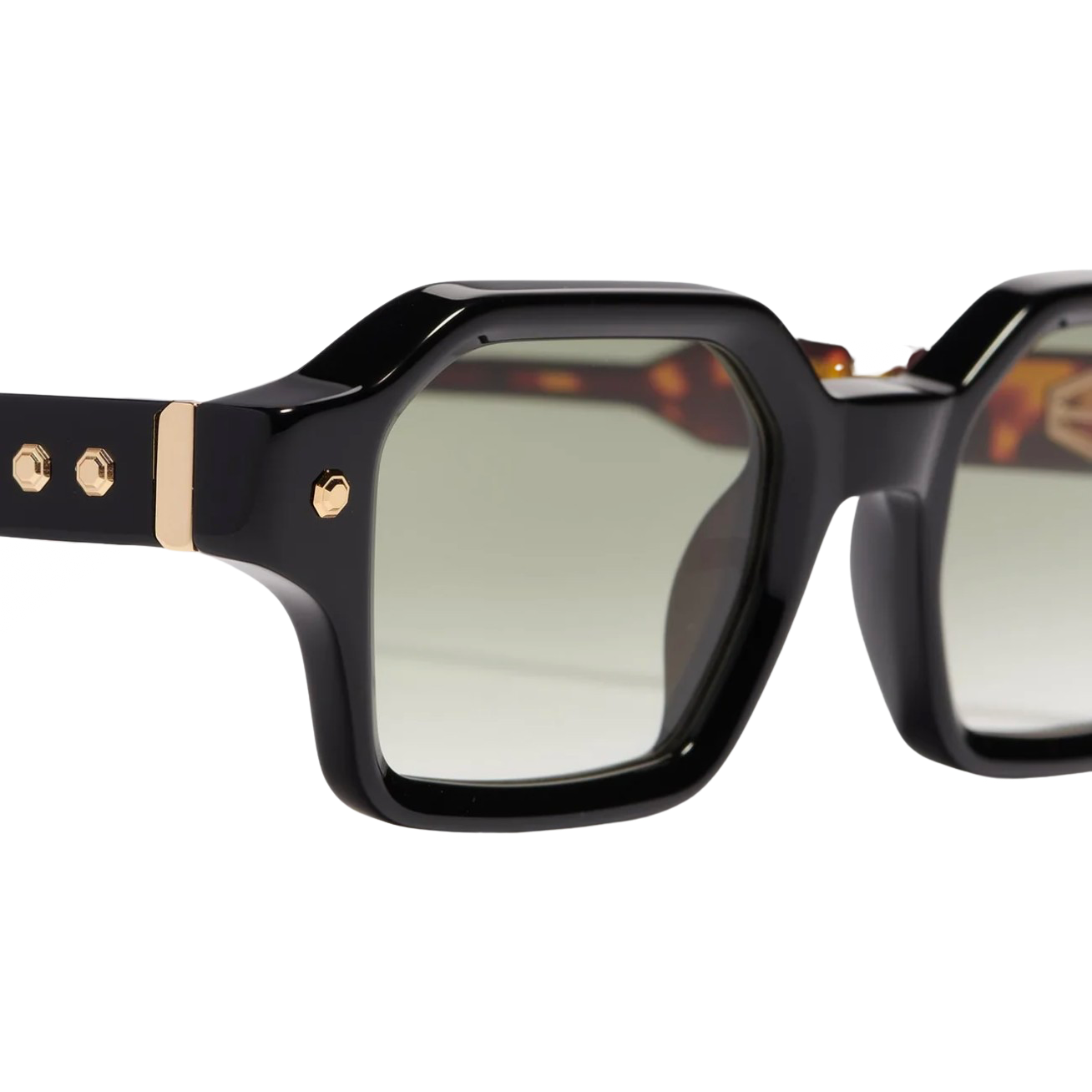 JOHN DALIA | P09 C-106