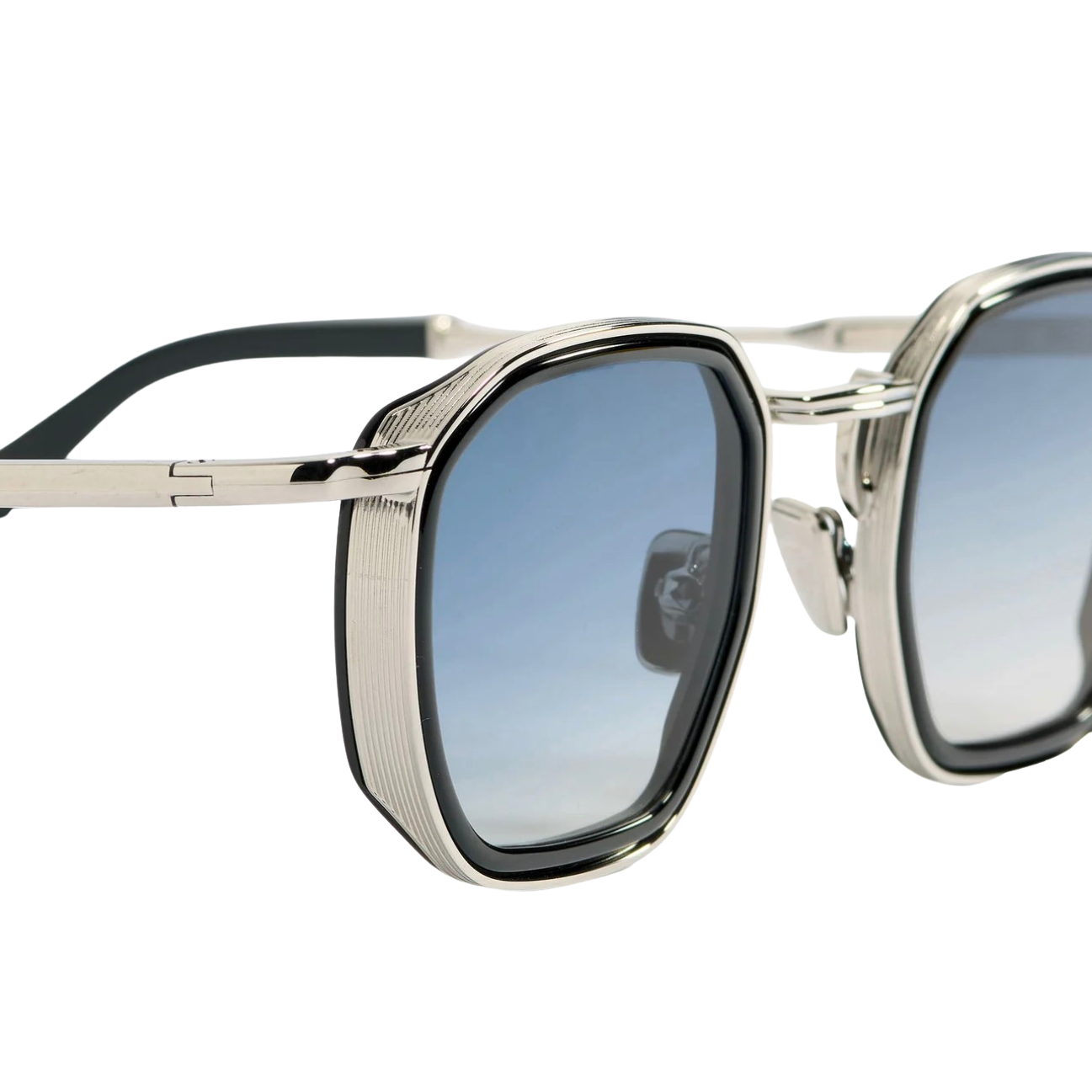 JOHN DALIA | LEO 2 C-107