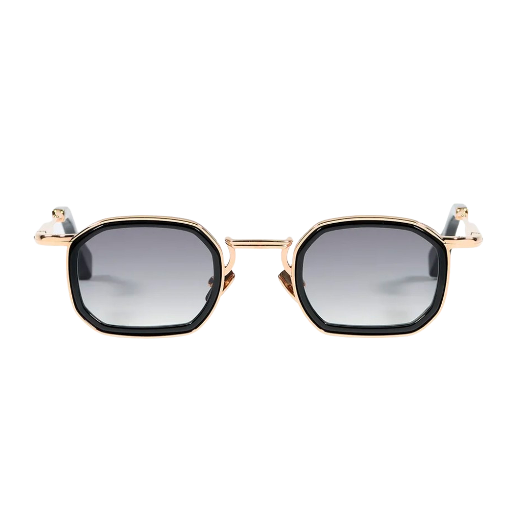 JOHN DALIA | JEAN C-105